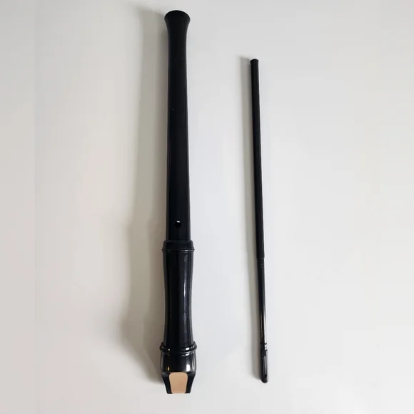 Aulos Recorder - Picture 1 of 4